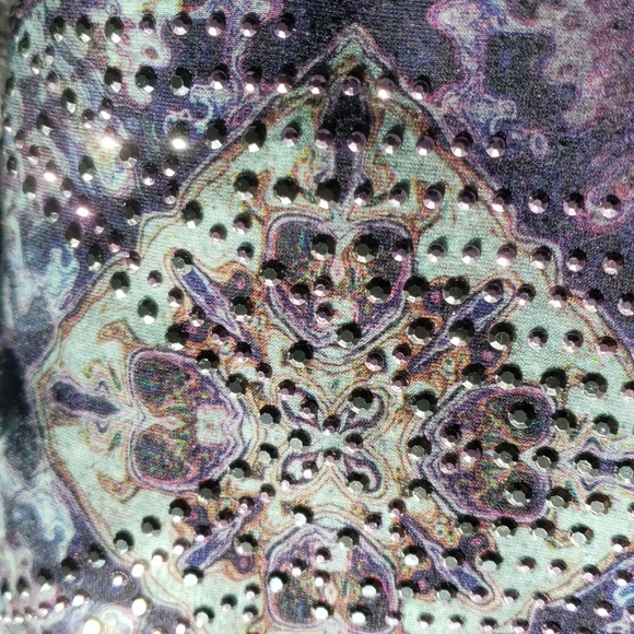 Unity World Wear. Beautiful Bling Tunic; Colorful;  Multi-Material. GUC Size  1X - Picture 6 of 16